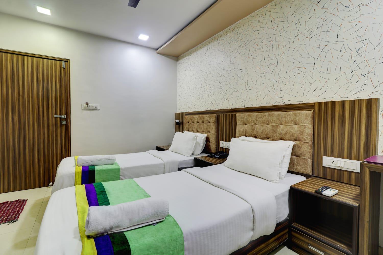 Hotel Blue Terminal Bombay Extérieur photo